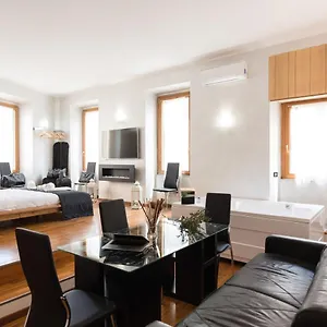 Rhome Plaza Collection Affittacamere