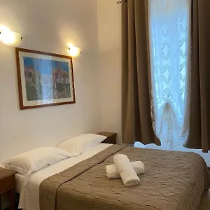 September Bed & Breakfast