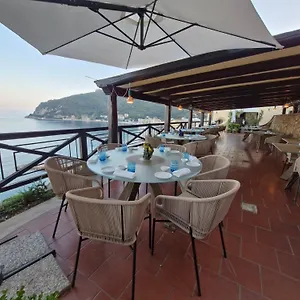 Palazzo Vescovile Hotel Noli